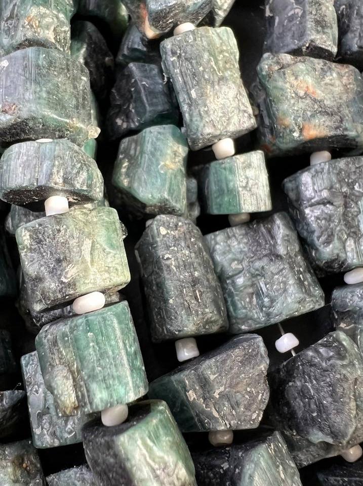 картинка Турмалин Дикие Столбики 8-19 мм от магазина Одежда+