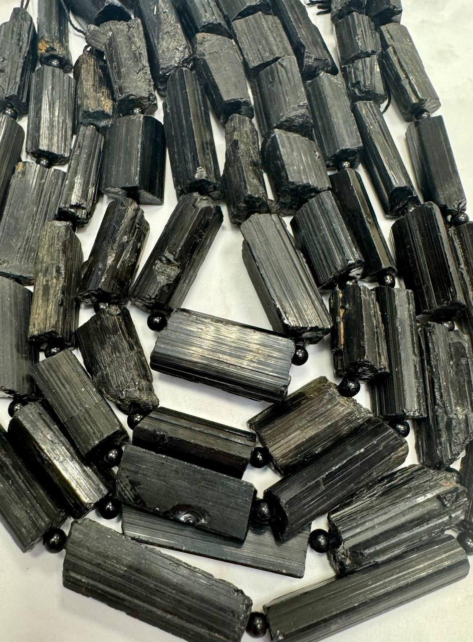 картинка Турмалин Черный Шерл Дикие Длинные Кусочки от магазина Одежда+