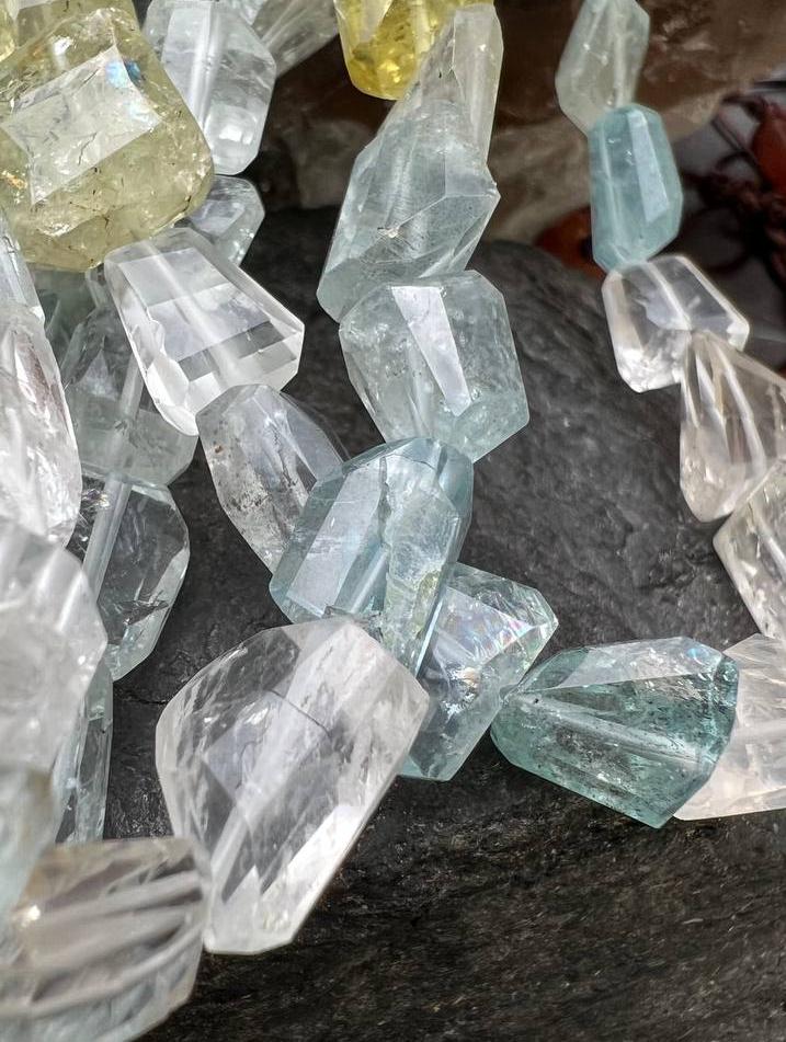 картинка Берилл Ручная огранка 14-16 мм от магазина Одежда+