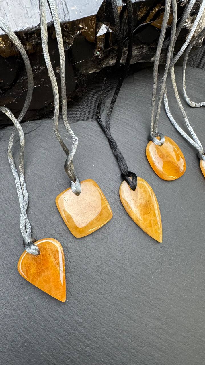 картинка Кулоны Гелиодор (Часть 3) от магазина Одежда+