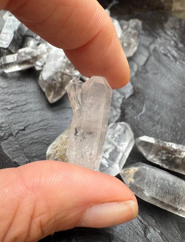 картинка Алмаз Херкимер 20-25 мм от магазина Одежда+