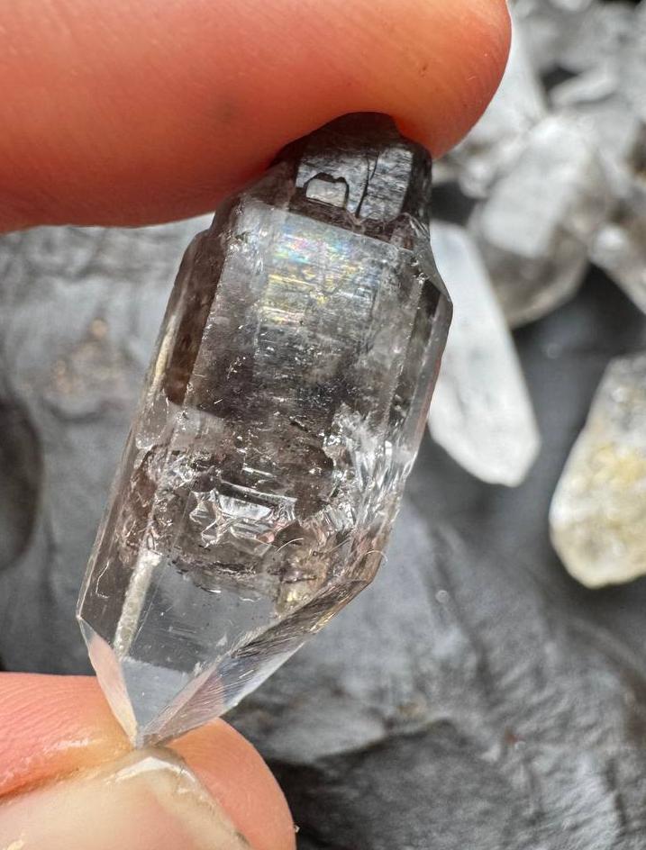 картинка Алмаз Херкимер 20-25 мм от магазина Одежда+